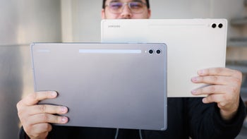 Samsung Galaxy Tab S10 Ultra and Galaxy Tab S9 Ultra in