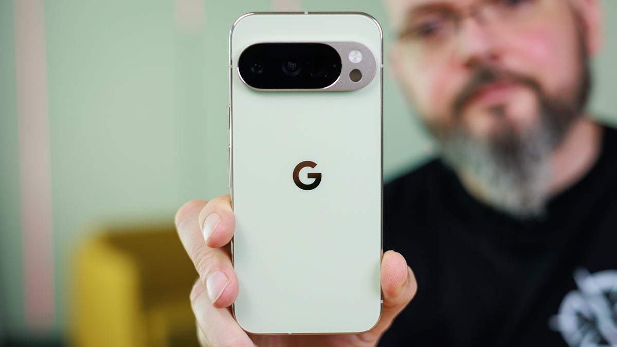Google Pixel 10 Pro Hands-on Preview: New brains, old clothes
