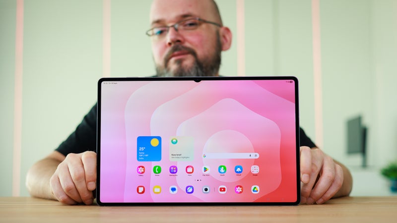 Samsung Galaxy Tab S11 Ultra Review: Big screen, big letdowns