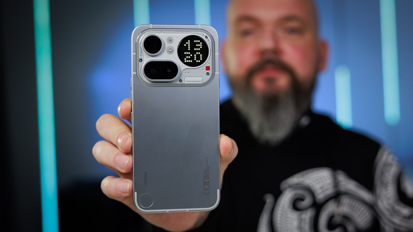 Nothing Phone (4a) Pro review: finally, aluminum unibody again!