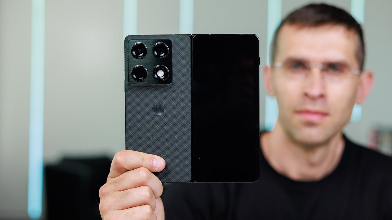 Motorola Razr Fold Review