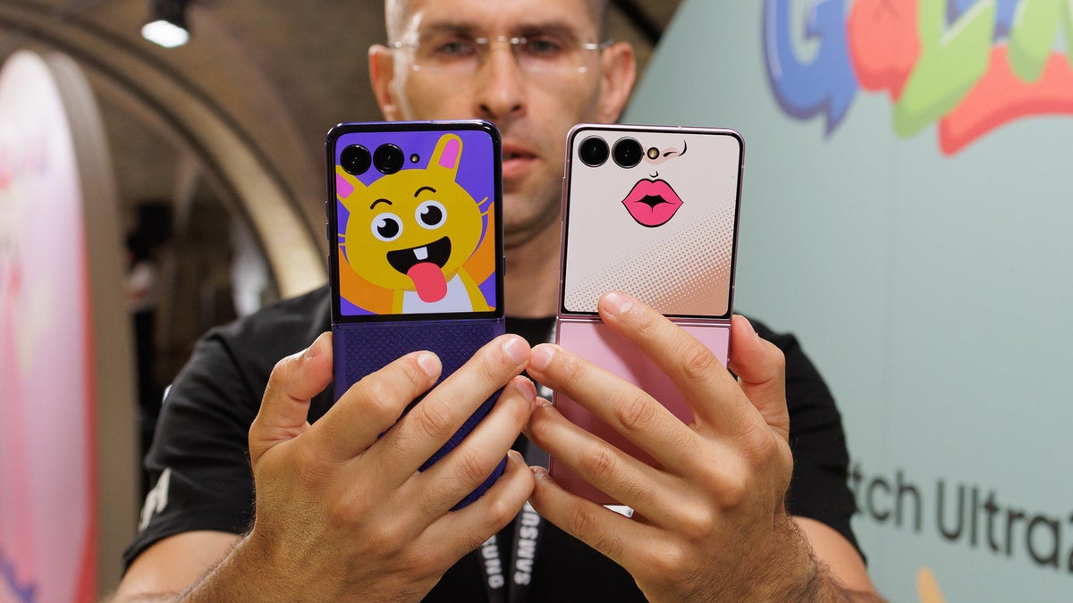Samsung Galaxy Z Flip 8 vs Motorola Razr Ultra (2026): first look