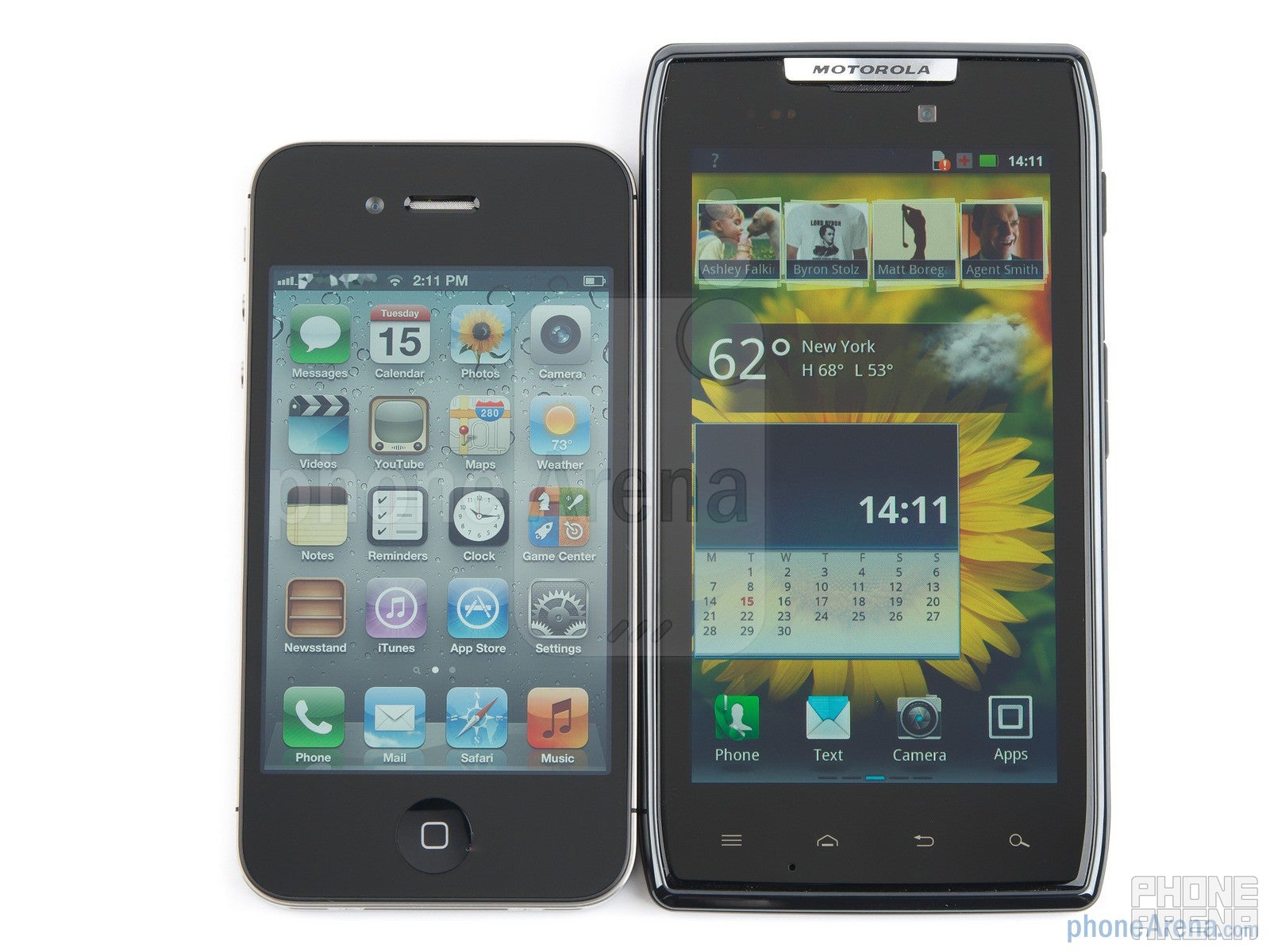 Motorola DROID RAZR vs Apple iPhone 4S