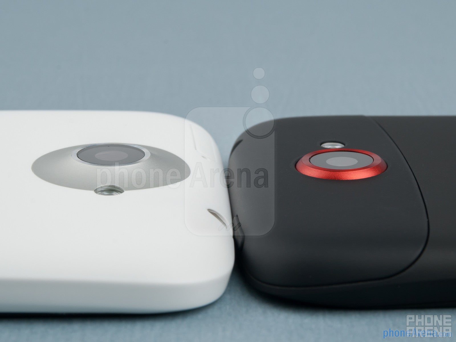 HTC One X vs HTC One S