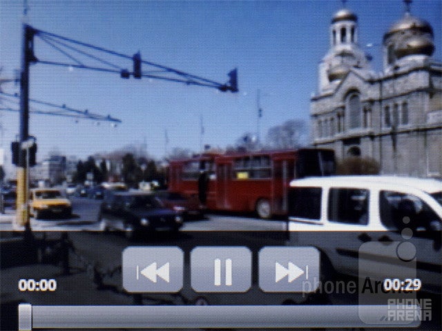 Video player - LG Optimus L3 Review