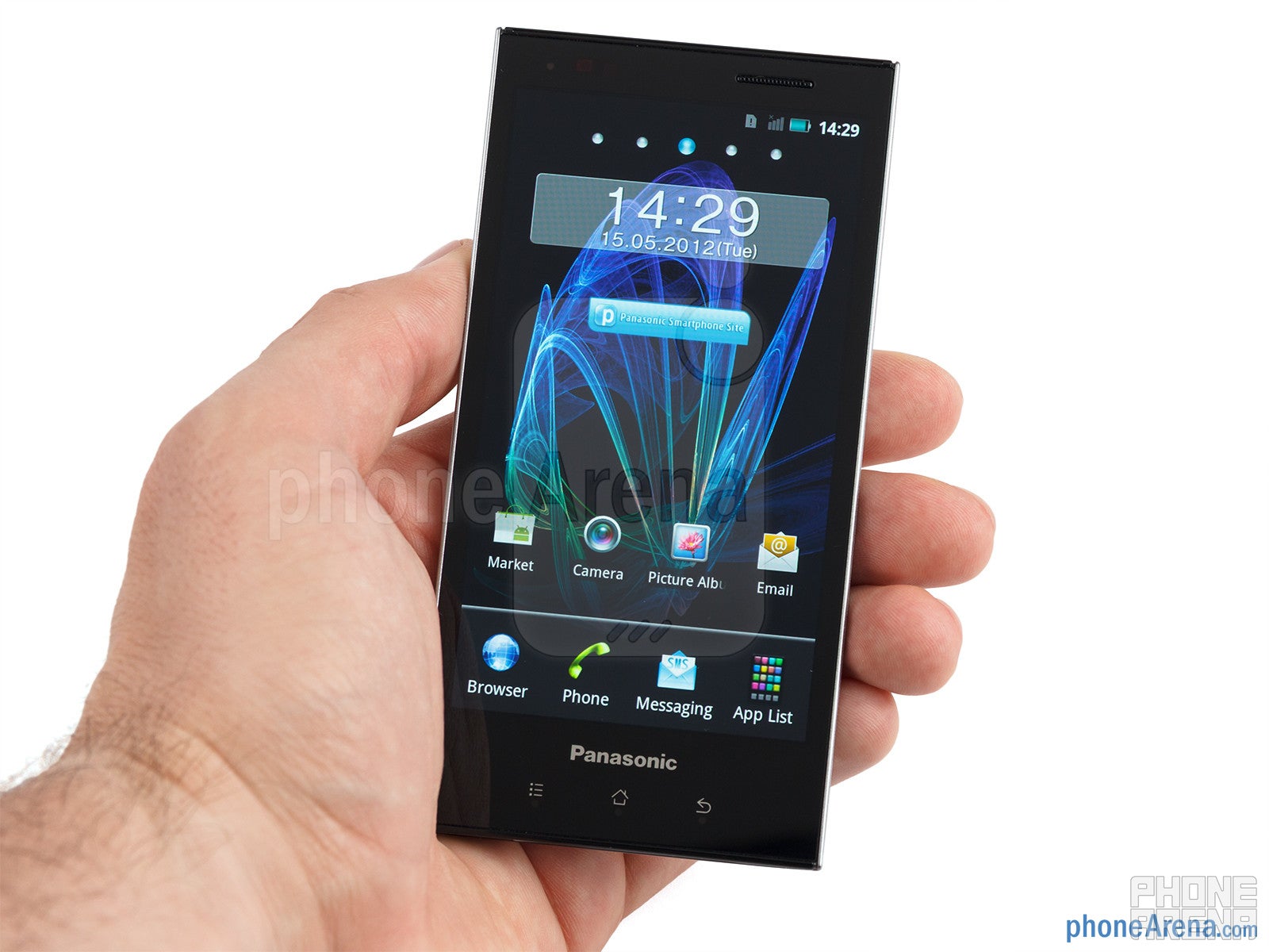 Panasonic ELUGA Review