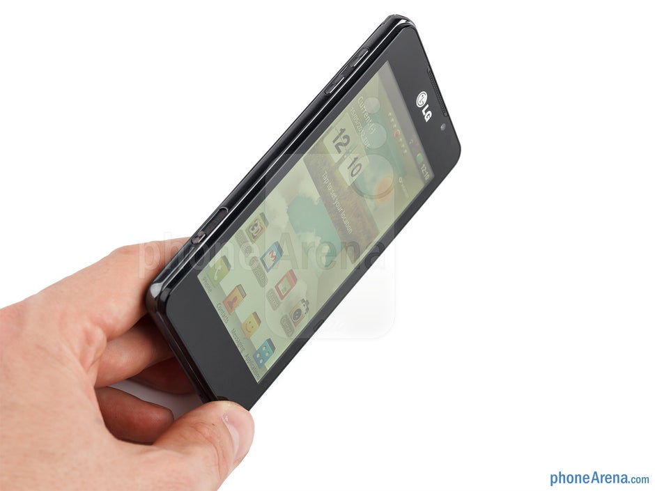 El LG Optimus 3D MAX trae su chasis en línea con la multitud promedio que no usa Android 3D - Revisión de LG Optimus 3D MAX