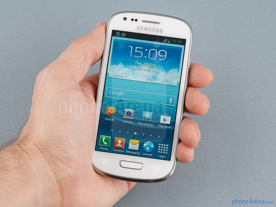 Обзор самсунг 3. Samsung Galaxy s3 Mini. Samsung Galaxy s III Mini фото. Видео самсунг. Обзор самсунг s3 мини.