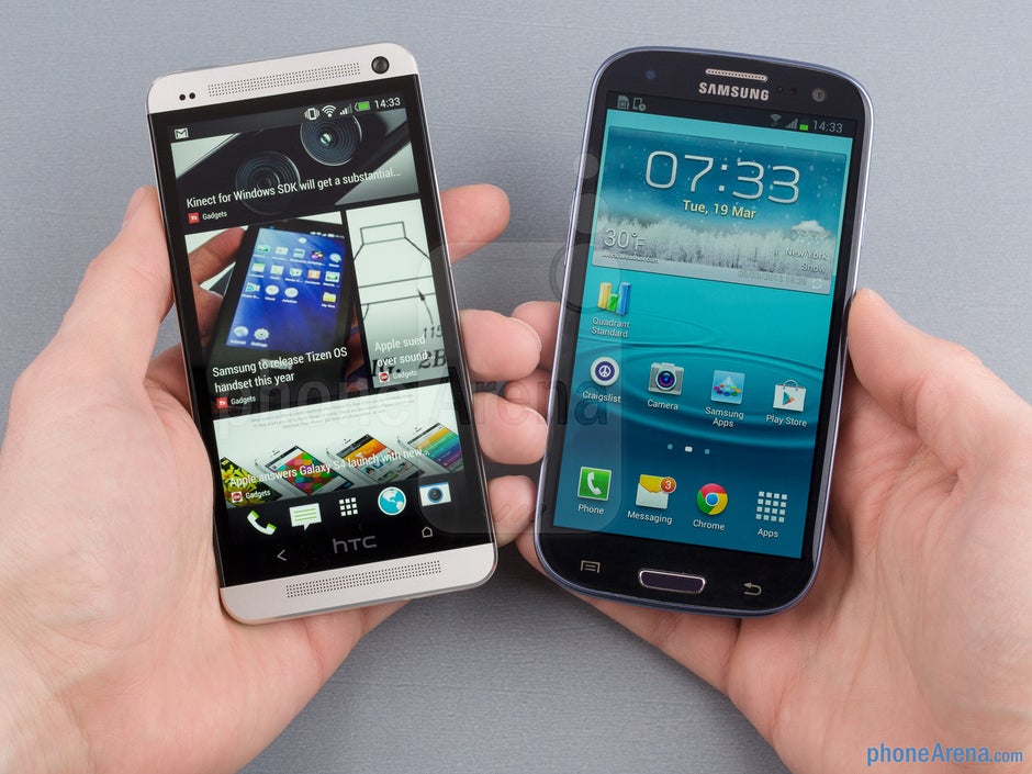 HTC One (a sinistra) e Samsung Galaxy S III (a destra) - HTC One vs Samsung Galaxy S III
