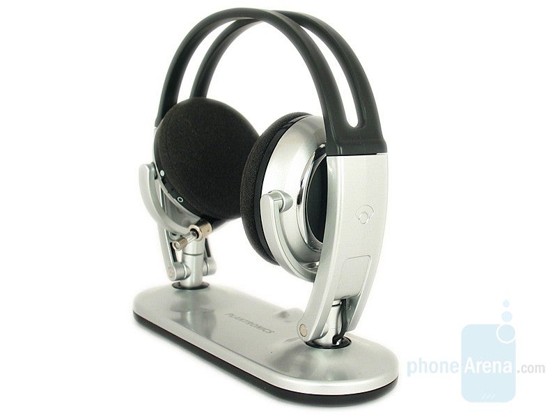 Plantronics 590A Stereo Bluetooth Headset Review