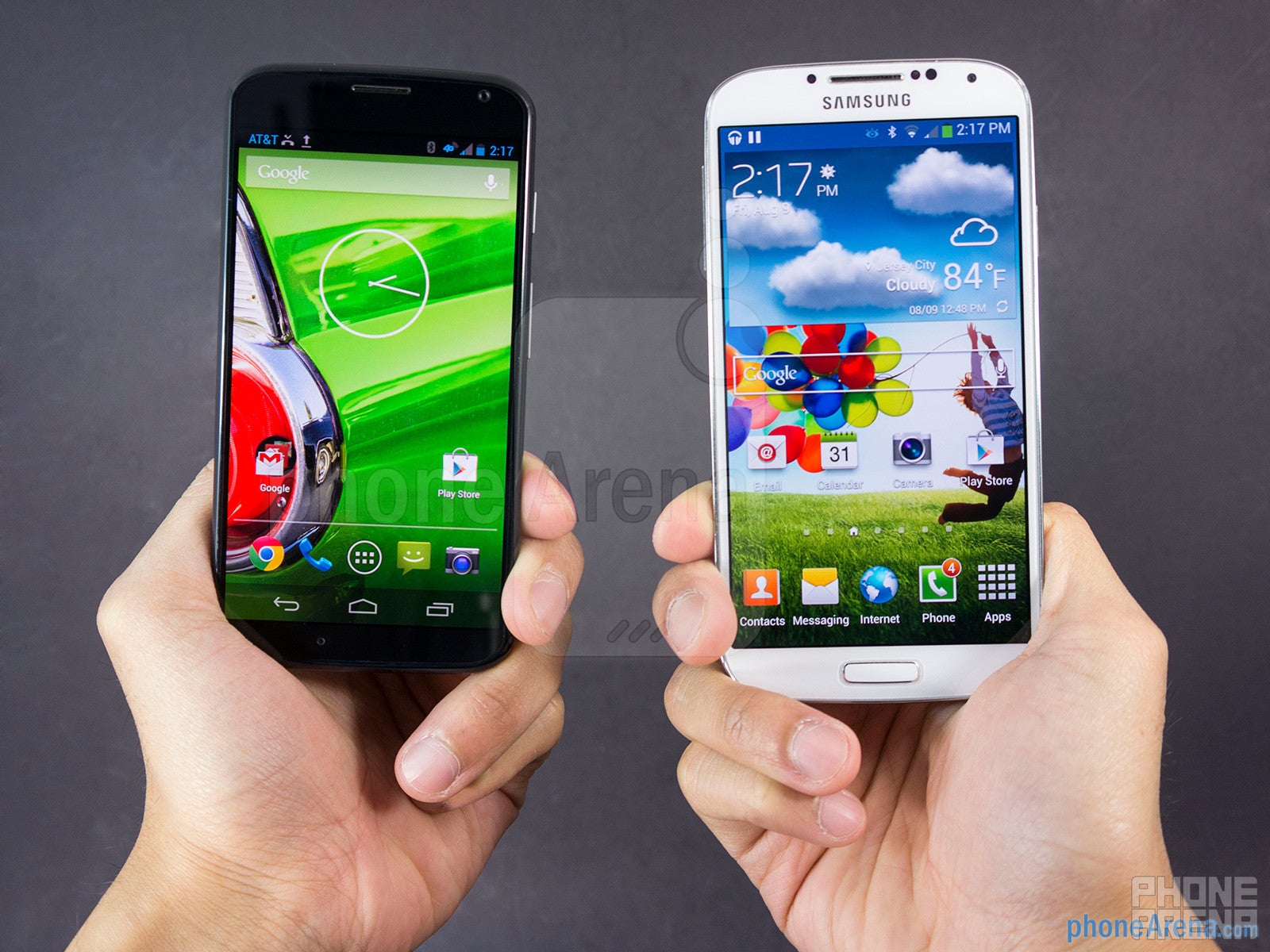 Motorola Moto X vs Samsung Galaxy S4