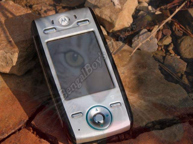 Motorola E680 review - Linux phone