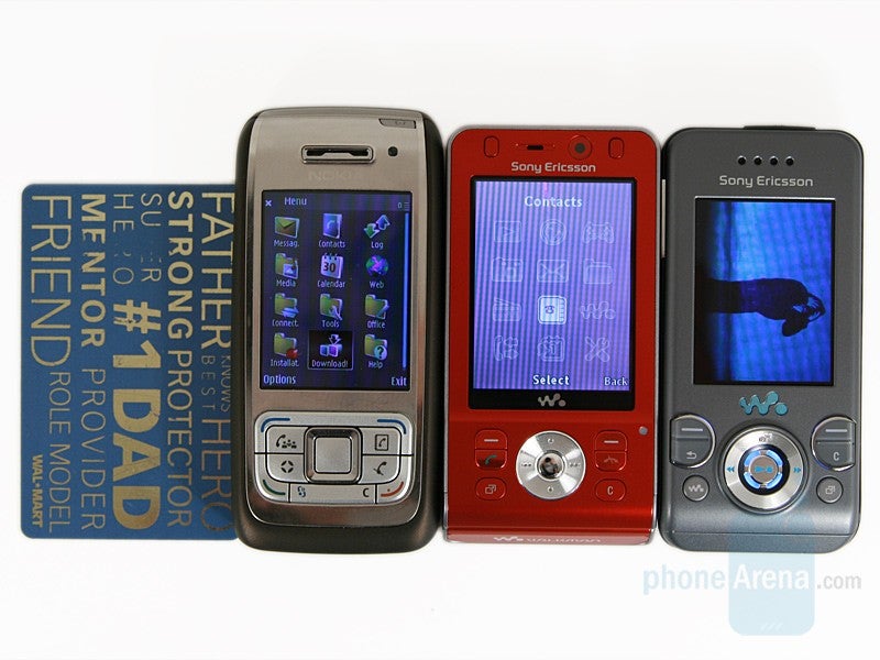 E65-W910-W580 (left-to-right) - Sony Ericsson W910 Preview