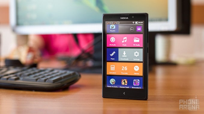 Nokia XL Review