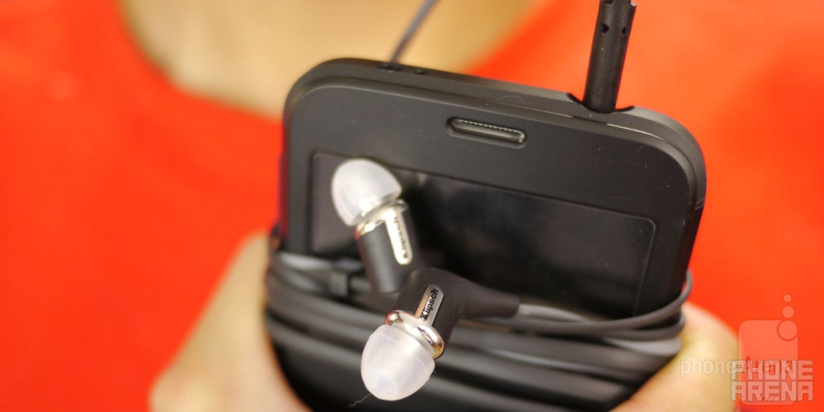 Klipsch R6m In-Ear Headphones Review