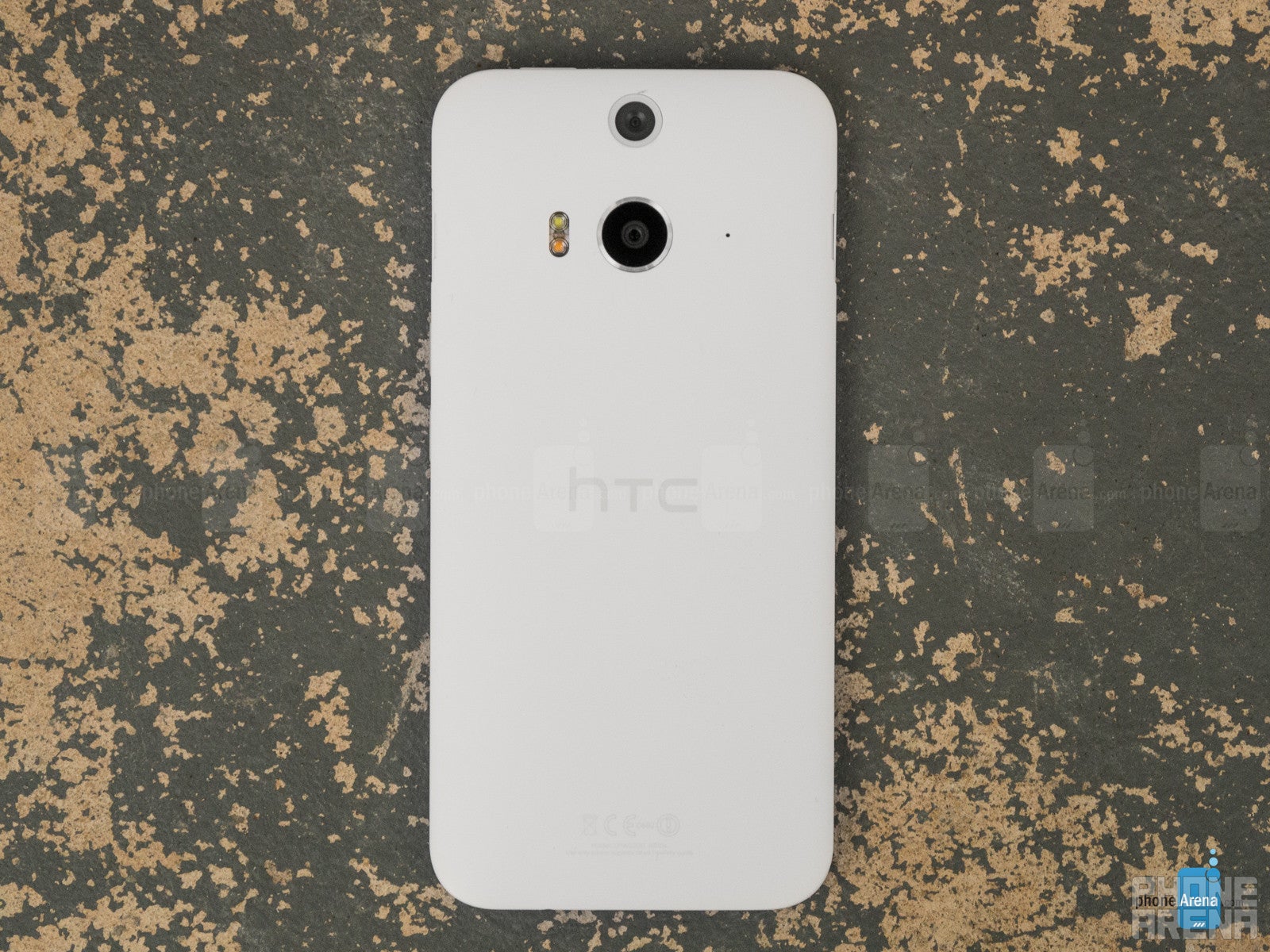 HTC Butterfly 2 Review