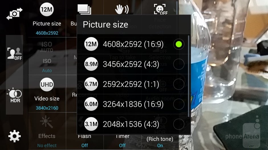 Kameraschnittstelle des Samsung Galaxy Alpha - Samsung Galaxy Alpha vs Apple iPhone 6