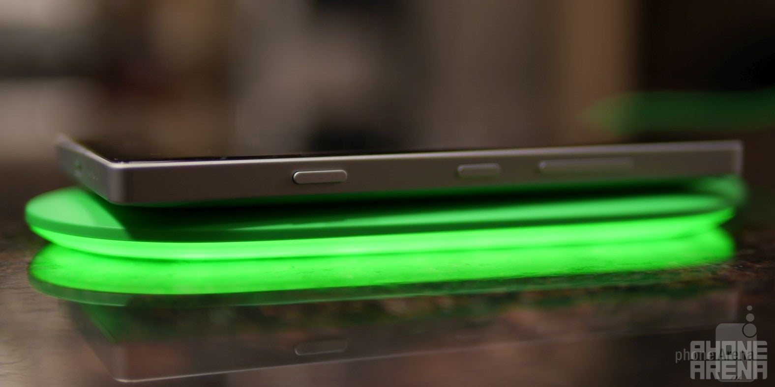 Nokia DT-903 Smart Wireless Charging Plate Review