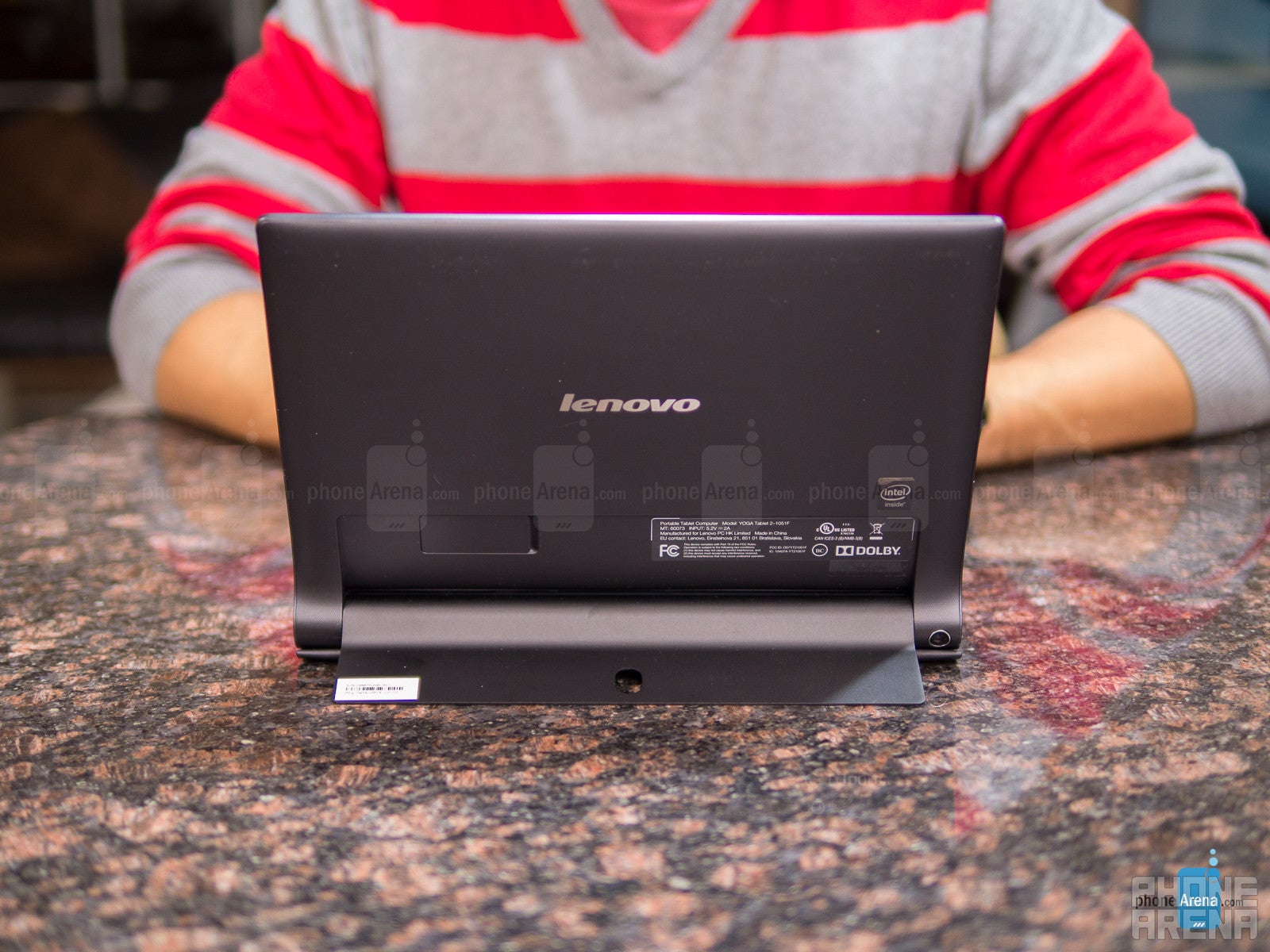 Lenovo Yoga Tablet 2 10.1-inch (Windows) Review