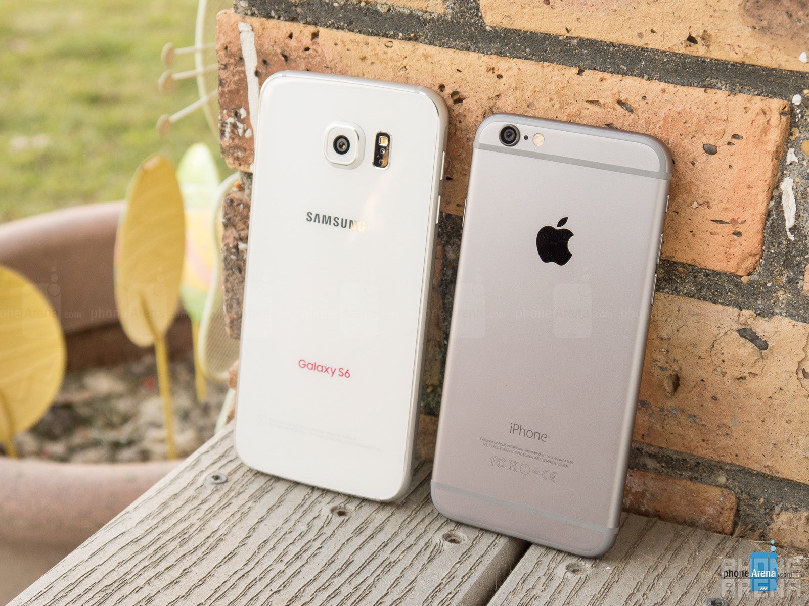 Samsung Galaxy S6 vs Apple iPhone 6