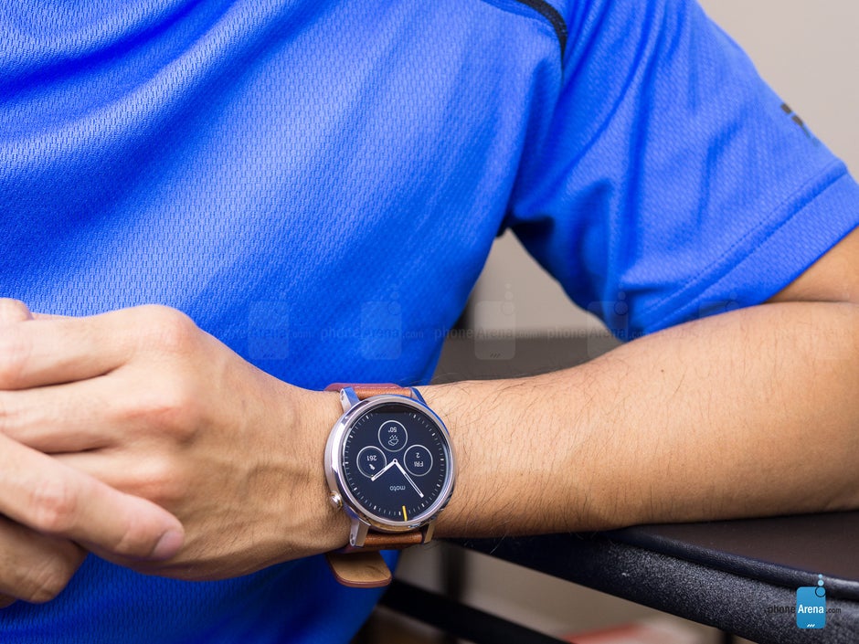 Moto 360 (2015) Review PhoneArena