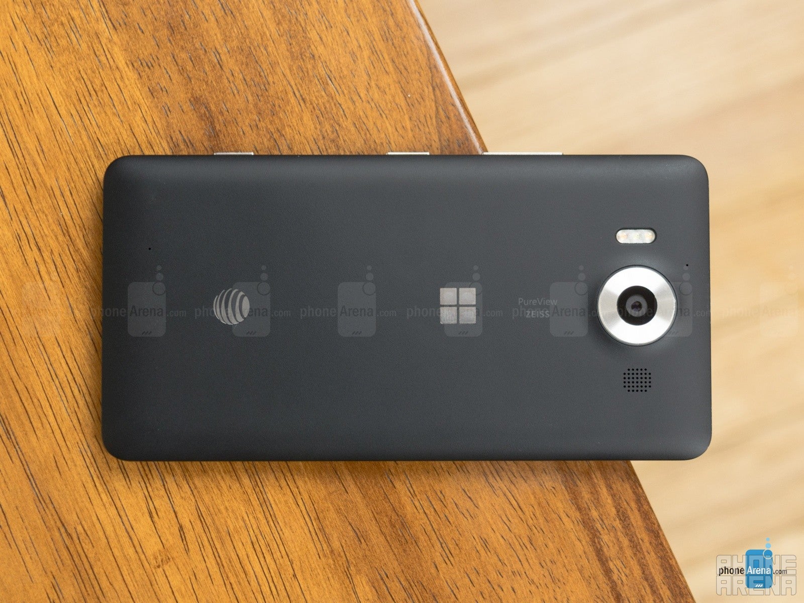 Microsoft Lumia 950 Review