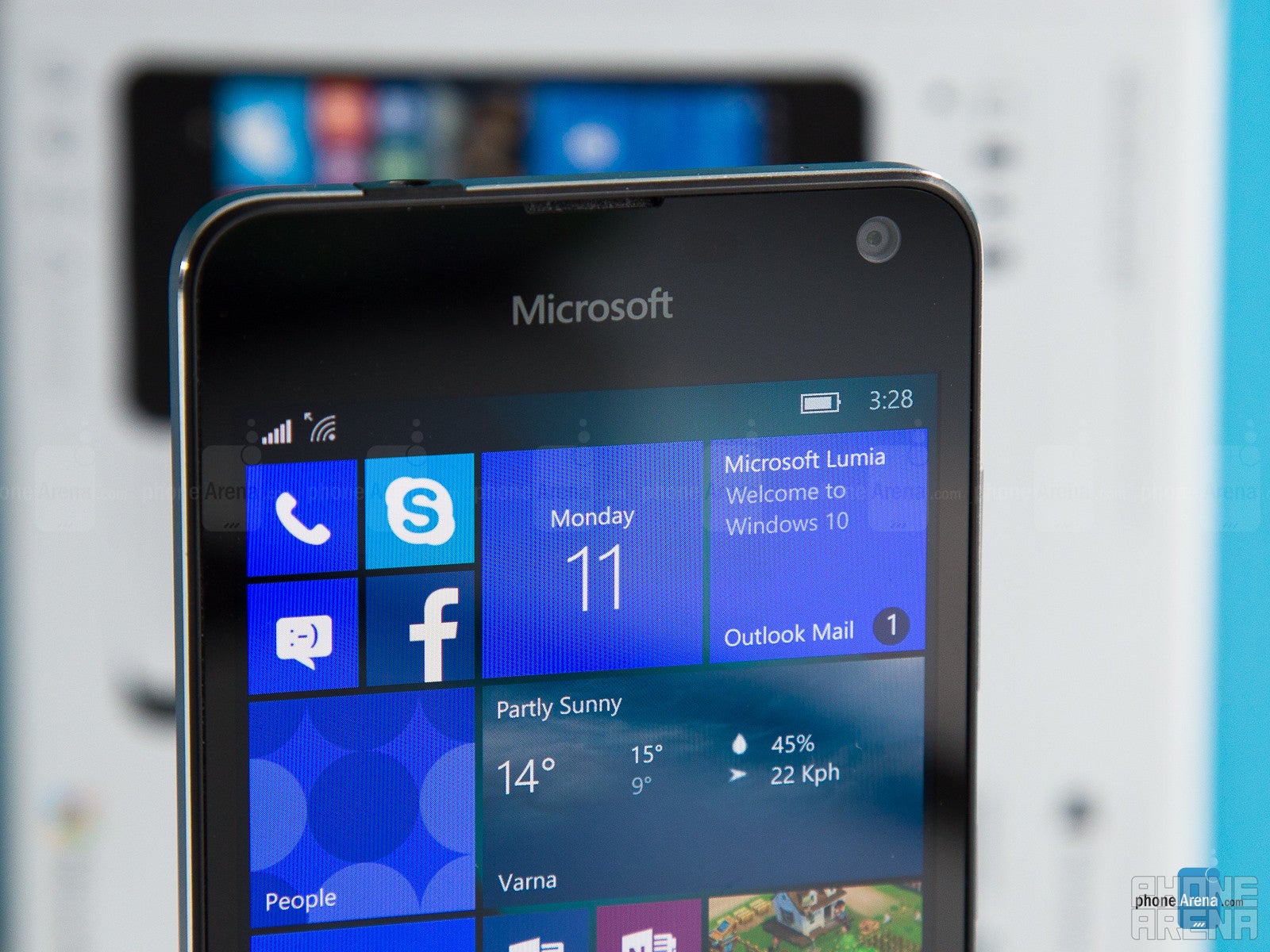 Microsoft Lumia 650 Review