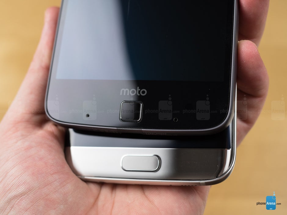 Moto Z Force Droid vs Samsung Galaxy S7 edge