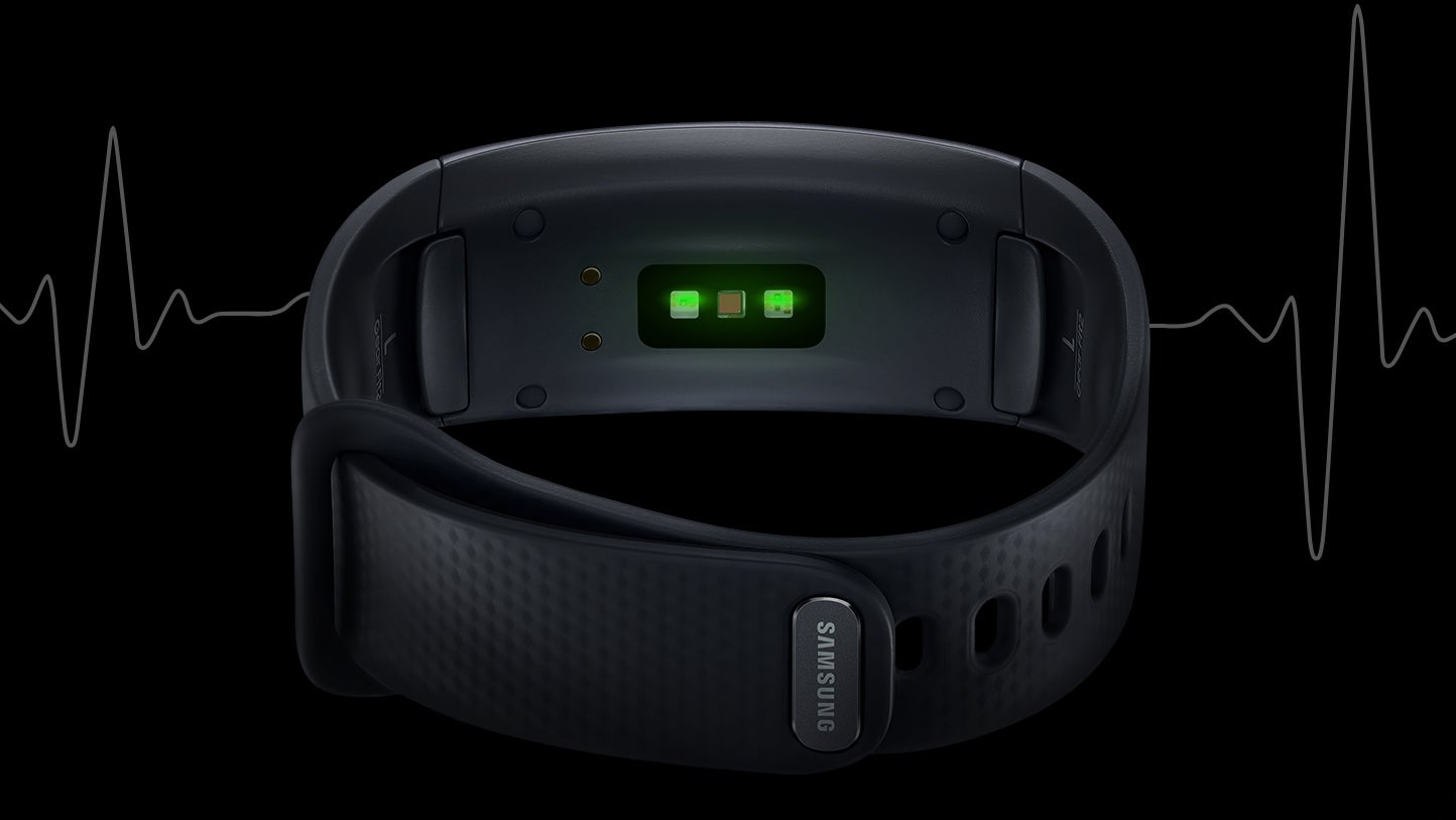 Samsung Gear Fit 2 fitness band Review
