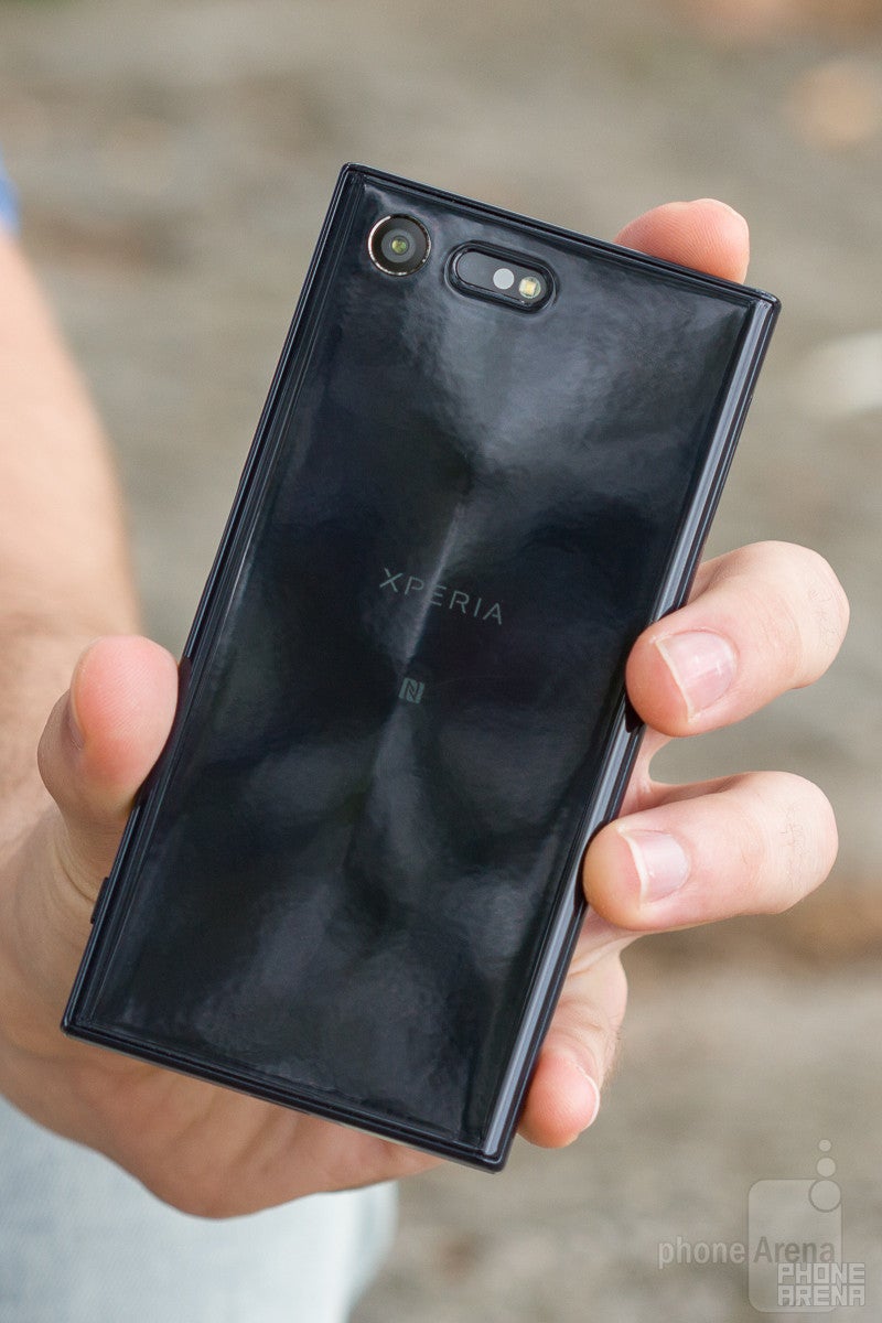 Sony Xperia X Compact Review