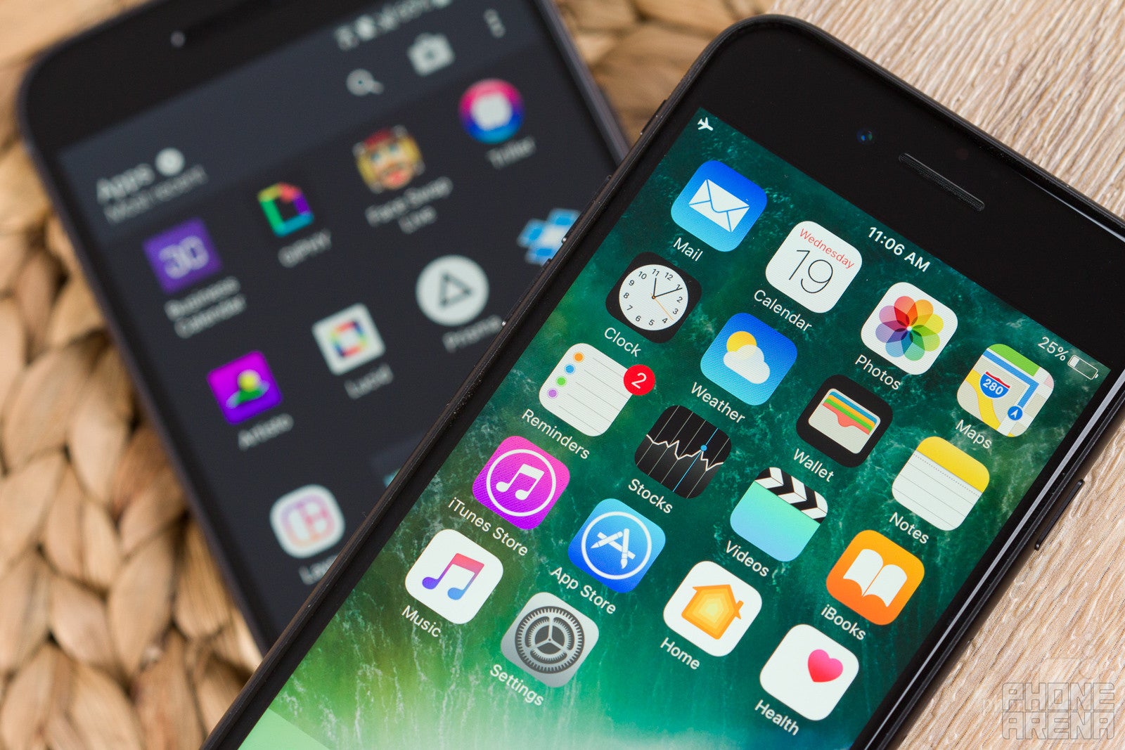 Apple iPhone 7 vs HTC 10