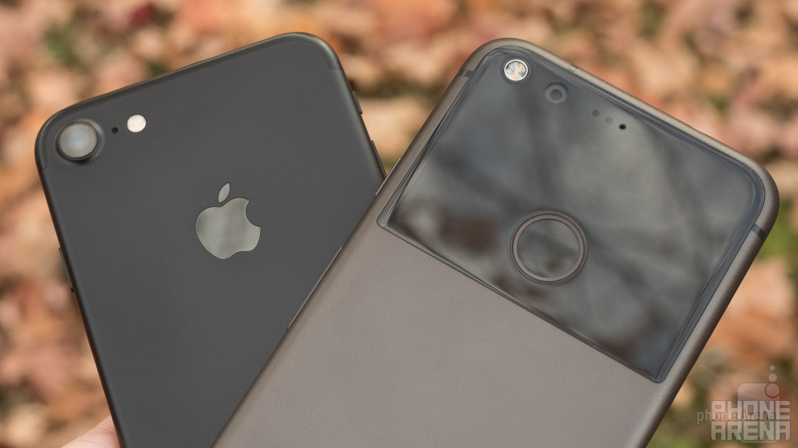 Google Pixel vs Apple iPhone 7