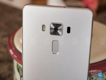Asus ZenFone 3 Deluxe Review - PhoneArena
