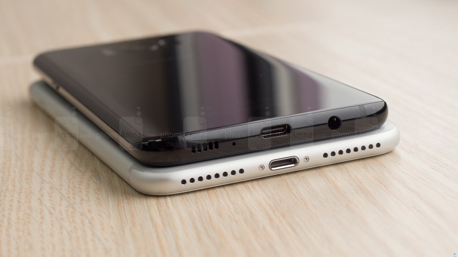 Samsung Galaxy S8+ vs Apple iPhone 7 Plus