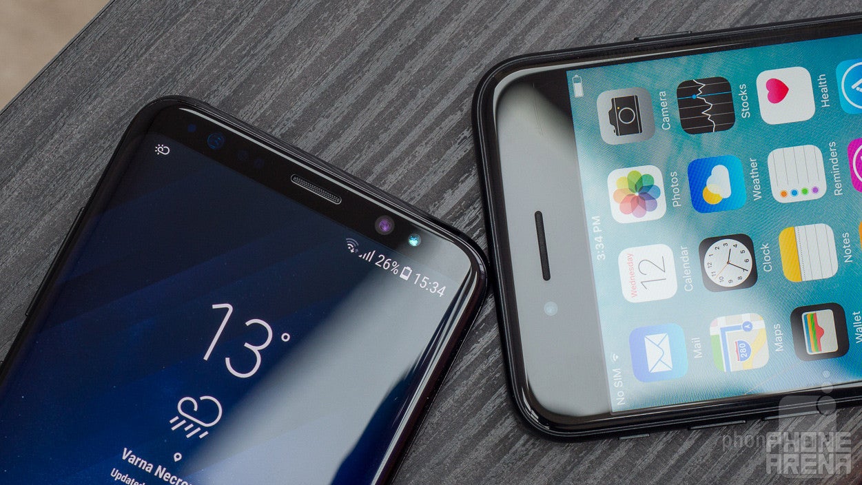 Samsung Galaxy S8 vs Apple iPhone 7