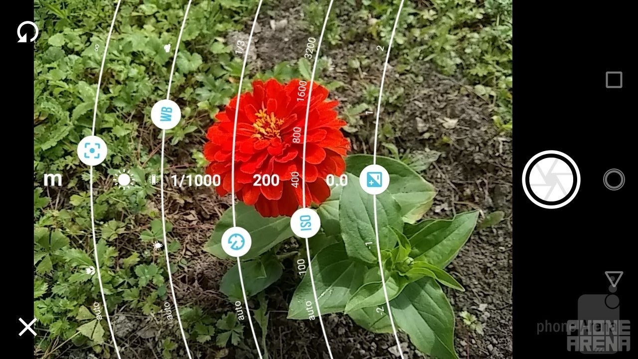Camera interface - Motorola Moto E4 Review