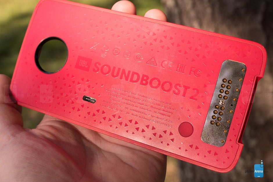 JBL SoundBoost 2 - Motorola Moto Z2 Play Review