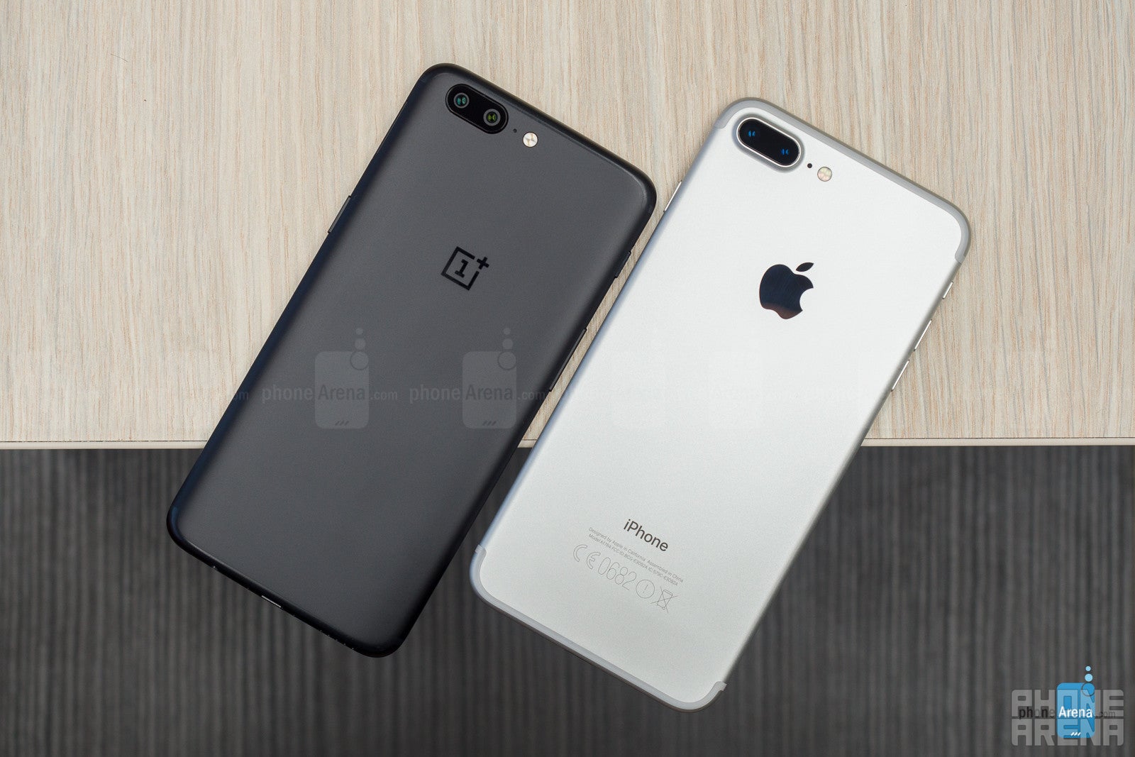 OnePlus 5 vs Apple iPhone 7 Plus