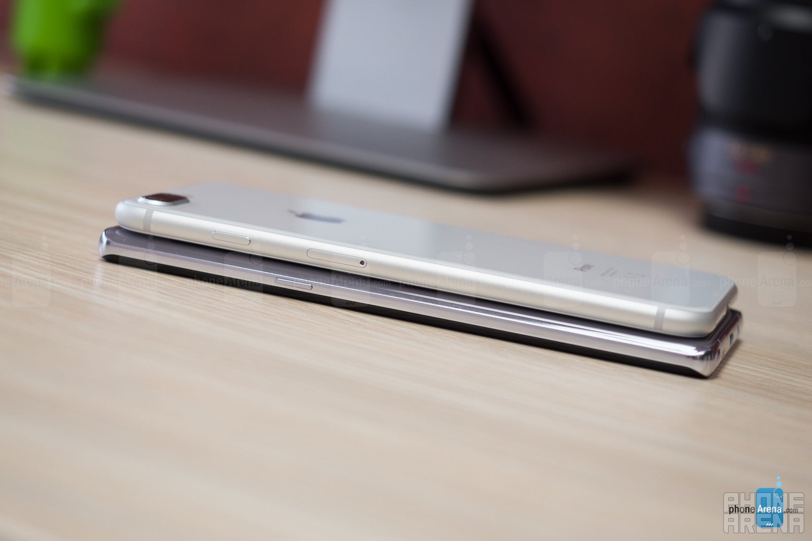 Apple iPhone 8 Plus vs Samsung Galaxy Note 8