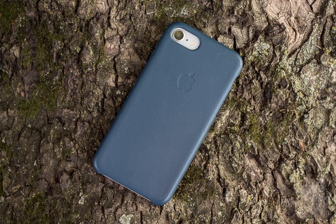 What's gone wrong with Apple's leather iPhone case?