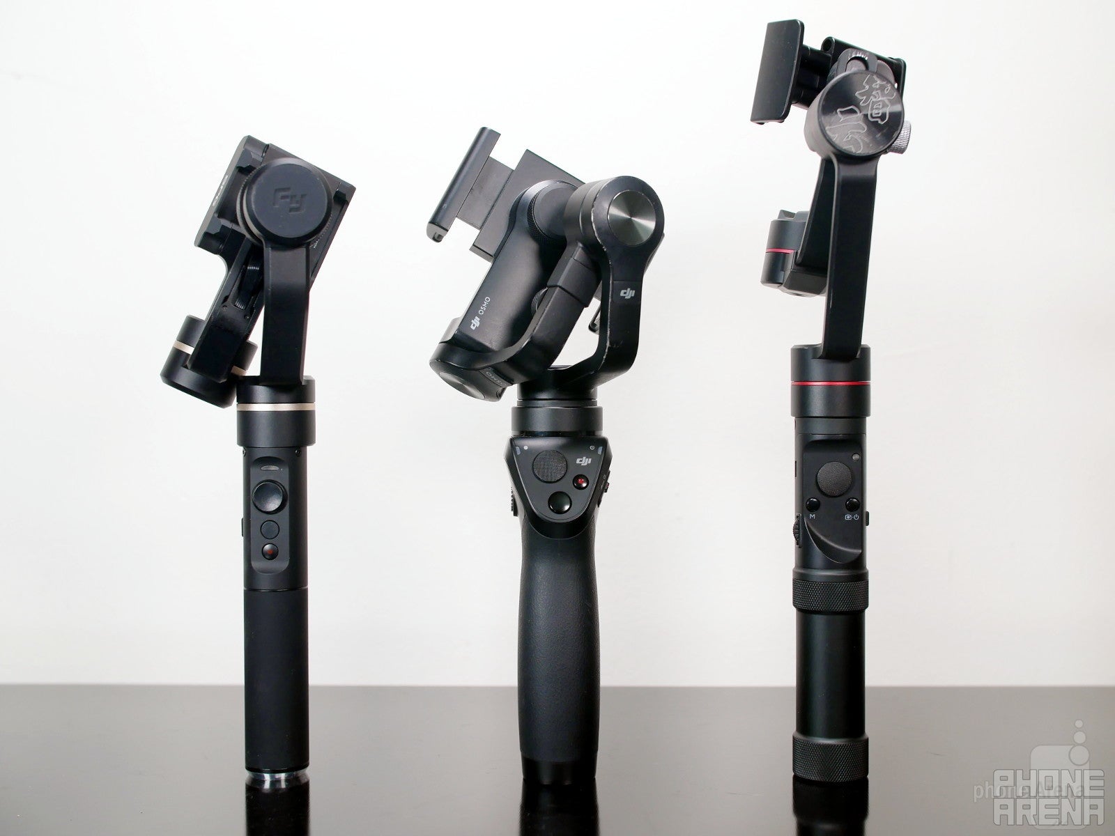 Feiyu-Tech SPG, DJI Osmo Mobile, Zhiyun Smooth 3 - DJI Osmo Mobile vs Feiyu-Tech SPG vs Zhiyun Smooth 3: smartphone gimbals