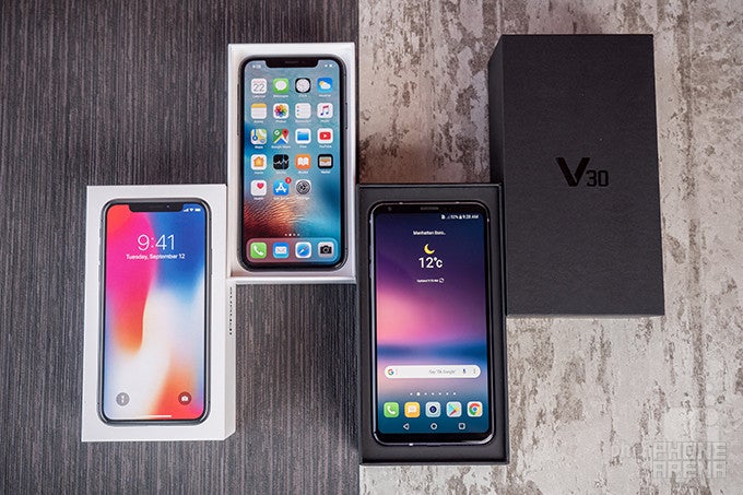 Apple iPhone X vs LG V30