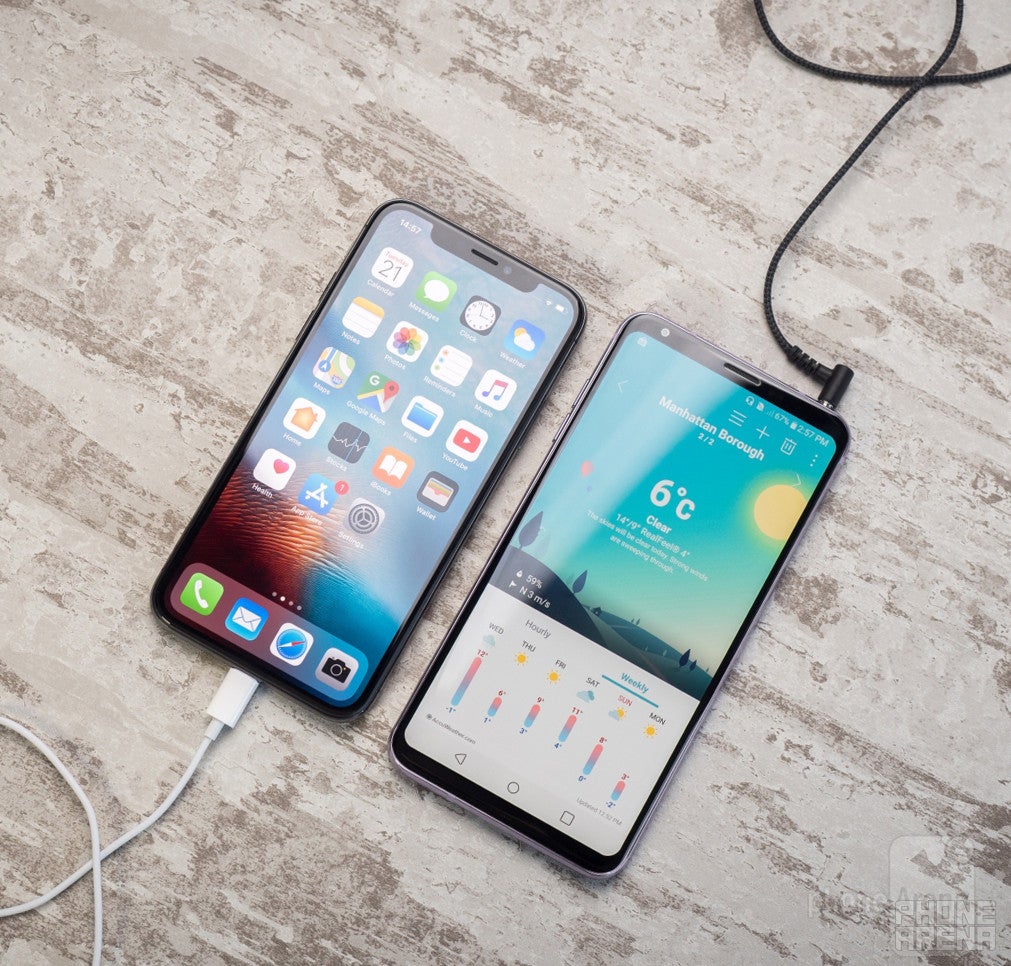 Apple iPhone X vs LG V30