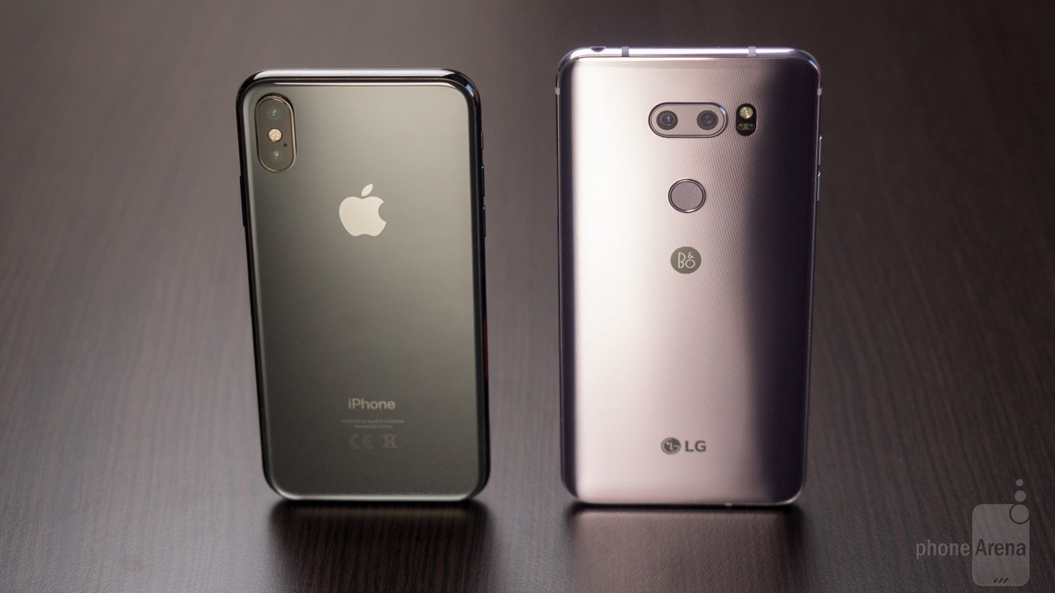 Apple iPhone X vs LG V30