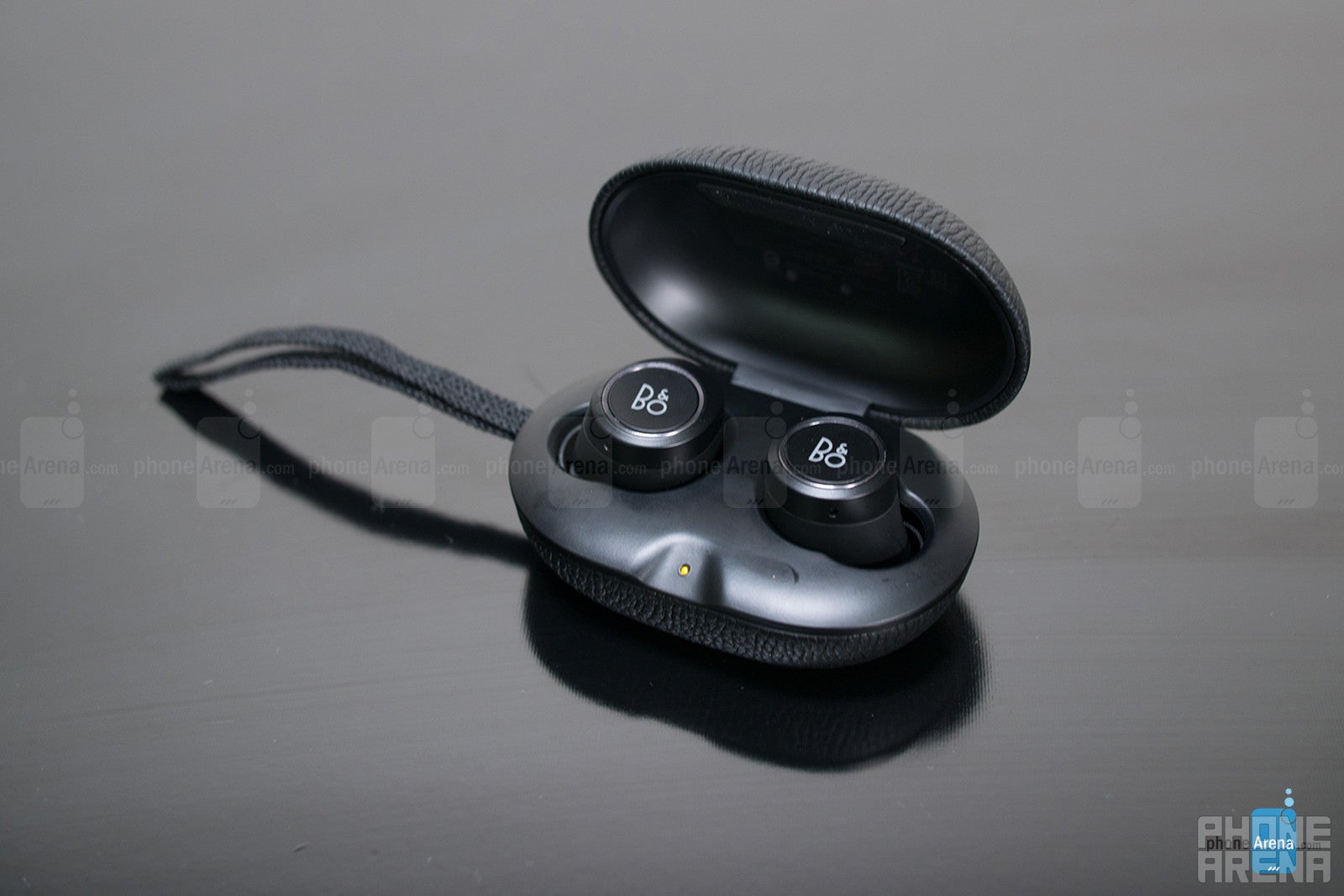 B&O Beoplay E8 Wireless Earphones Review
