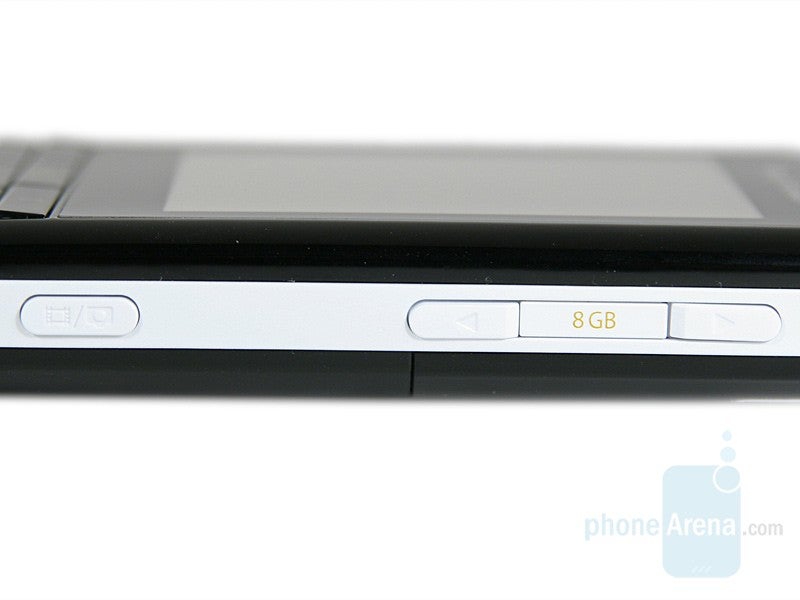 Camera button and Volume keys - Sony Ericsson W960 Preview