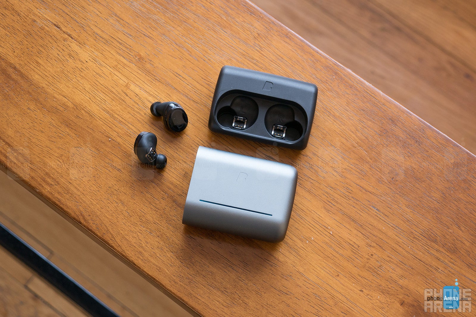 The battery charging case - Bragi Dash Pro wireless earphones Review