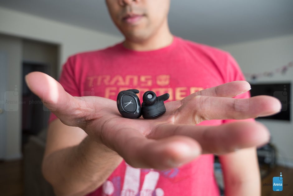 true evo  wireless earphones