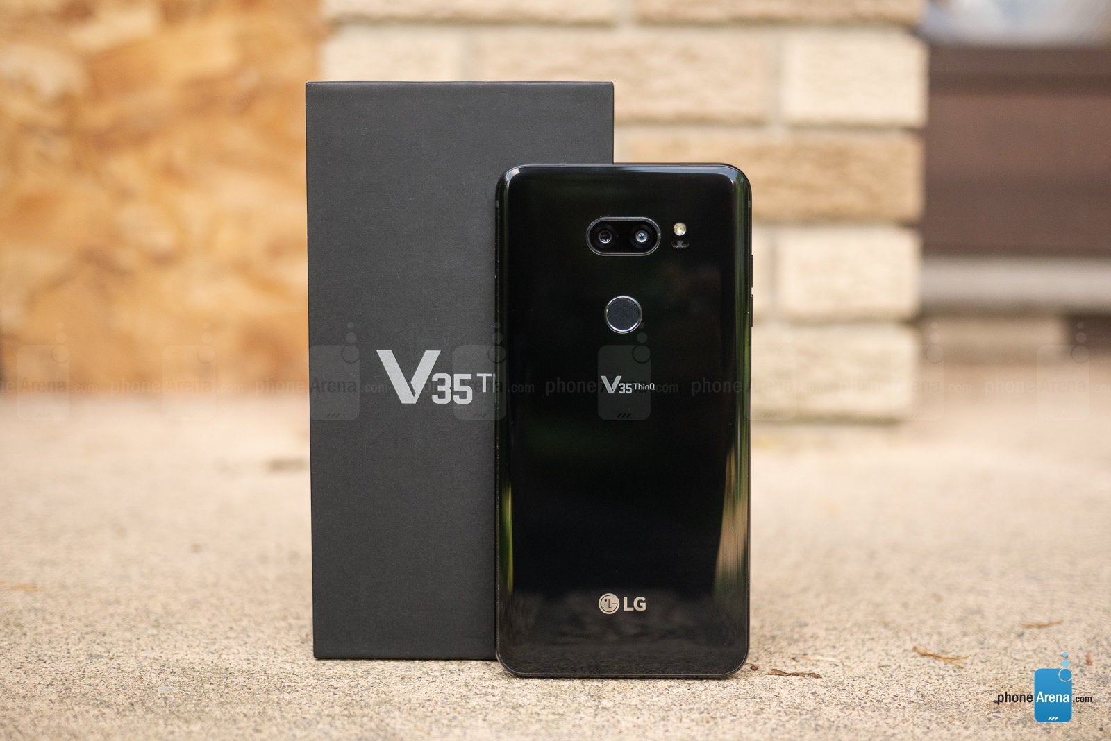 LG V35 ThinQ Review