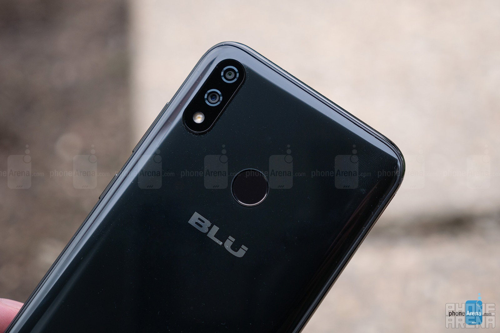 BLU Vivo XI+ Review
